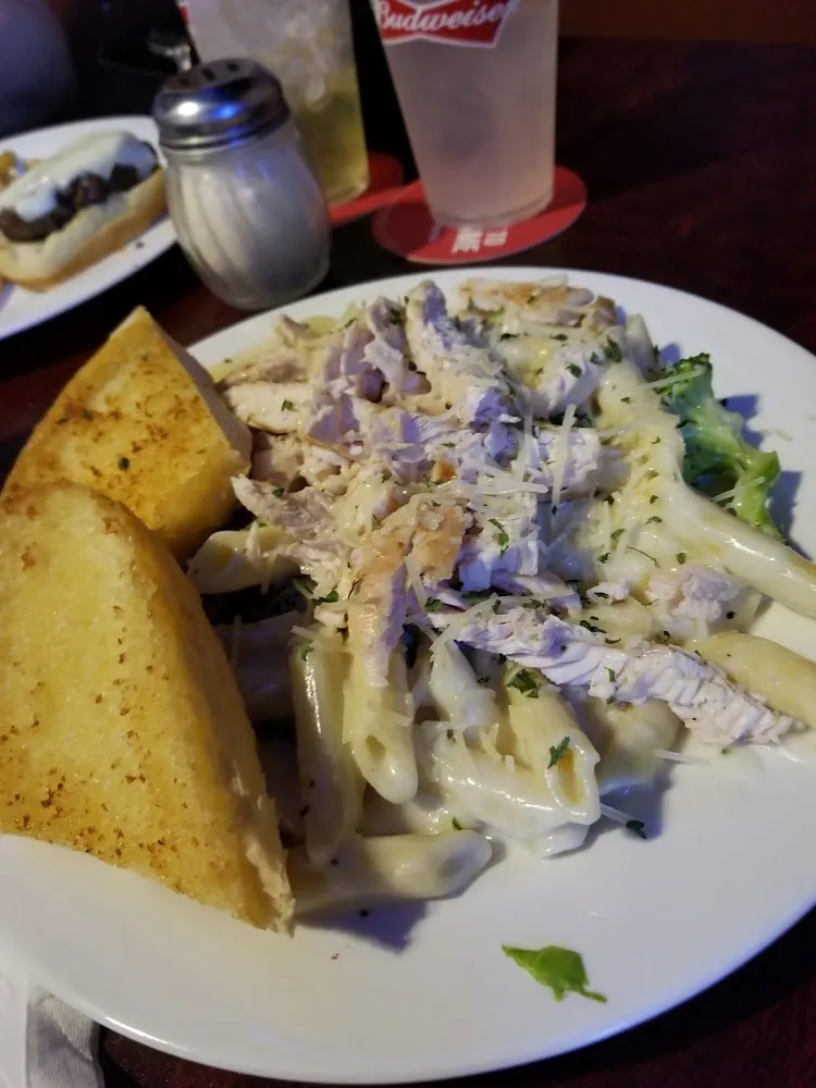 Chicken Alfredo and Garlic Bread